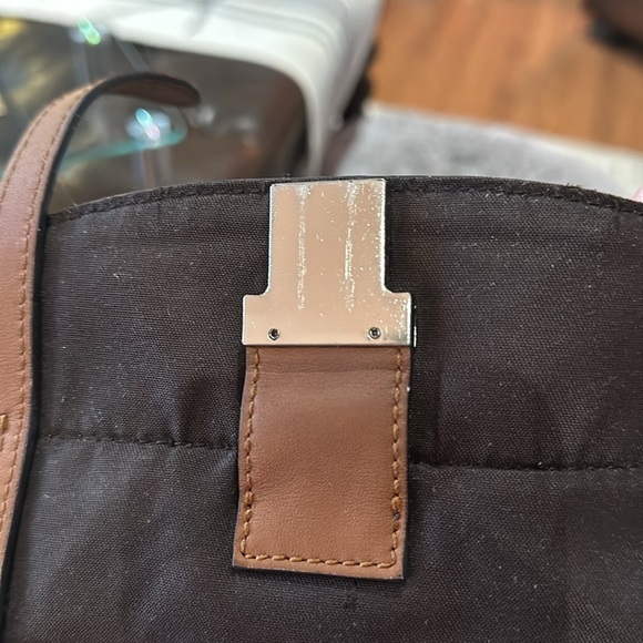 π₯ Authentic Fendi FF Tobacco Messenger Bag in Zucca Canvas Cognac Leather π₯ - Picture 11 of 16
